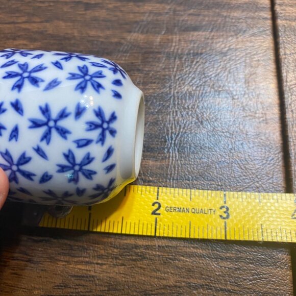 Japanese Sake Set Blue Floral Pattern 3 Piece Ceramic Carafe & Cups - Picture 5 of 5